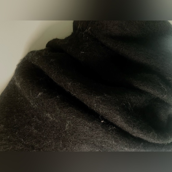 THE Softest Scarf L.A. Express- New - Picture 5 of 7